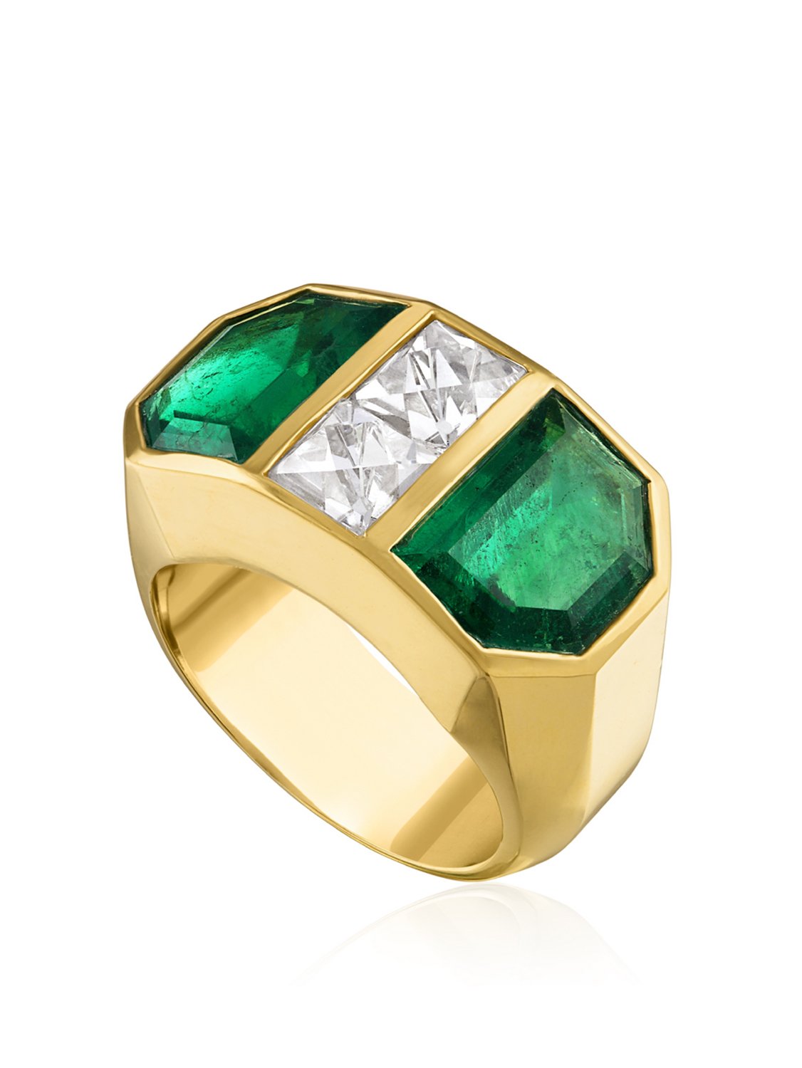 Colombian-Emerald-Shield-and-French-Cut-Diamond-Ring3-4View.jpg