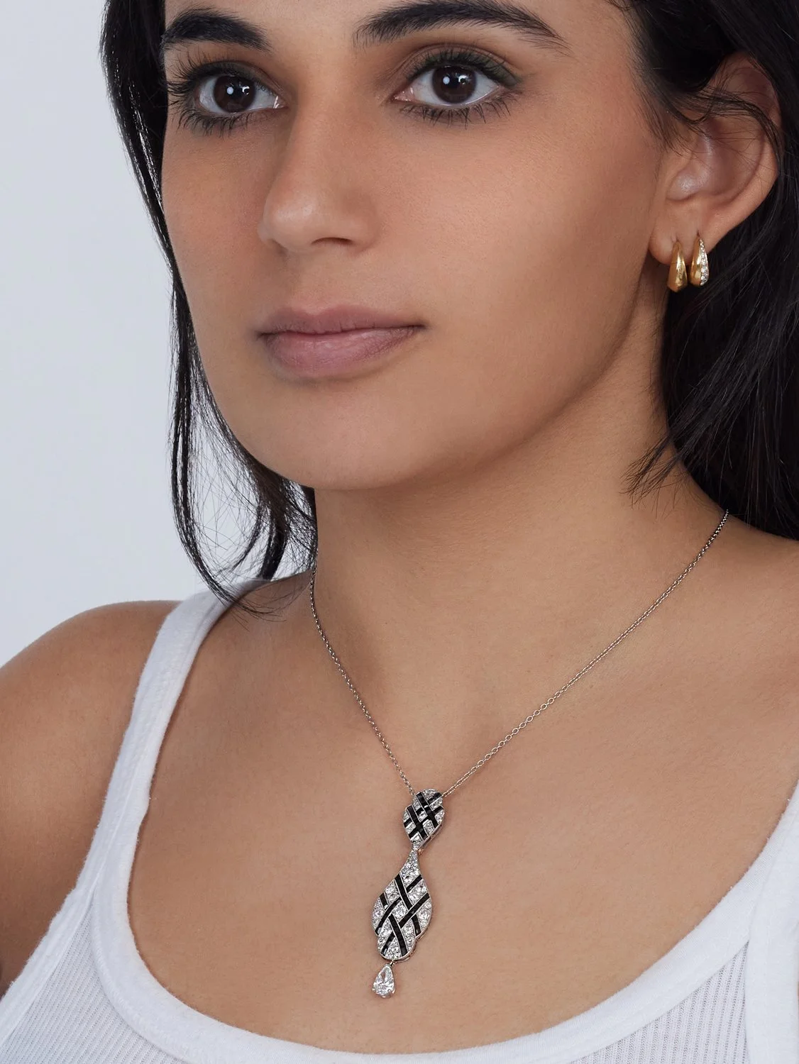 N-0053-Geometric-Onyx-Diamond-Pendant-with-Dangling-Pear-Model.jpg