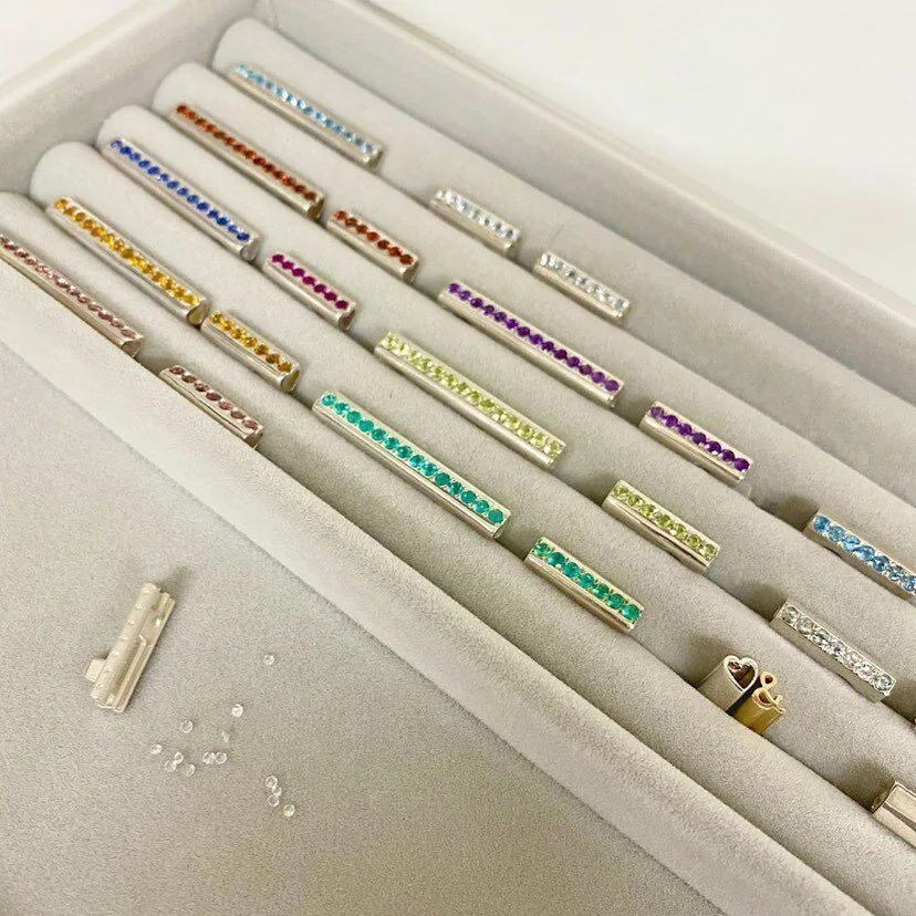 @bethmacri Playing with some color 🌈 today. Birthstones and black &amp; white diamonds or gemstones are set in our best selling heart pendant. #roygbiv 👊🏻 #birthstonejewelry #customjewelry #hiddenmessagenecklace #finejewelry #madeinnyc #jewelrydes