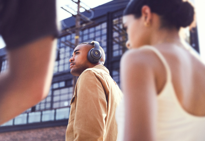 Beats by Dre | Assistant to key stylist Jessie Jamz