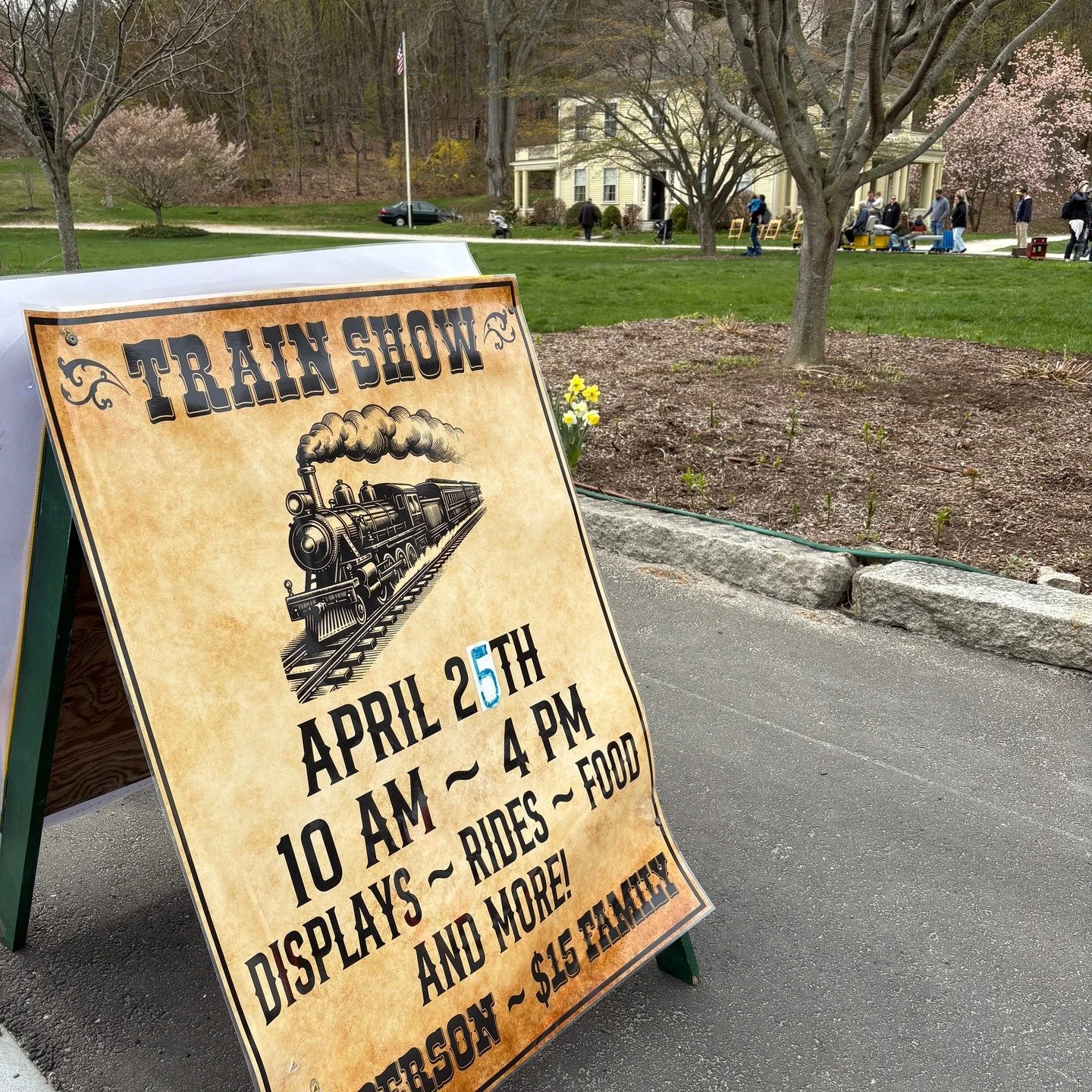 Holliston Hub-HCAT- was at the Holliston Historical Society Train Show with Waushakum Live Steamers, Hub Division HO scale operating train layout &amp; Thomas Layout, Ho Display, Virtual Train Simulator. 
Look for the segment with interviews coming s