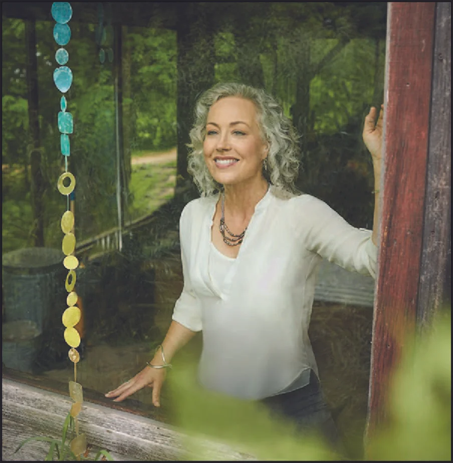 Pilar Gerasimo, author of The Healthy Deviant , founding editor of Experience Life magazine, and co-host of The Living Experiment podcast.