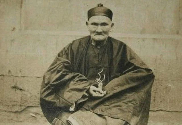 yuen.jpg