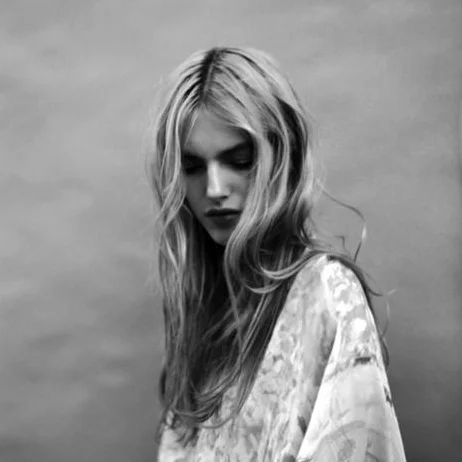 22e014a48b30b0e6f2c7b380208fb198--ghost-photography-naomi.jpg