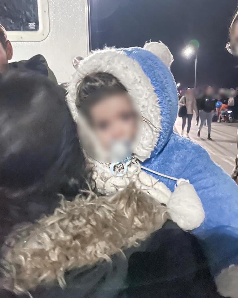 Baby Girl and Mom at Ukrainian border - C.jpeg