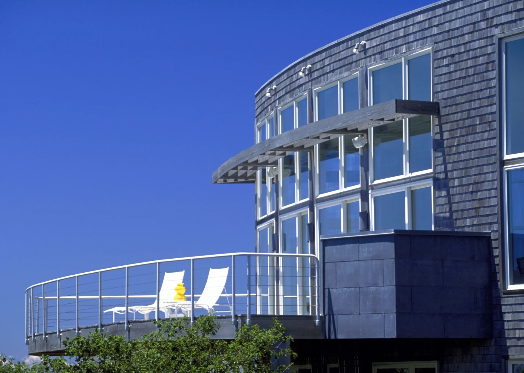 Ext Deck & L Room.jpg