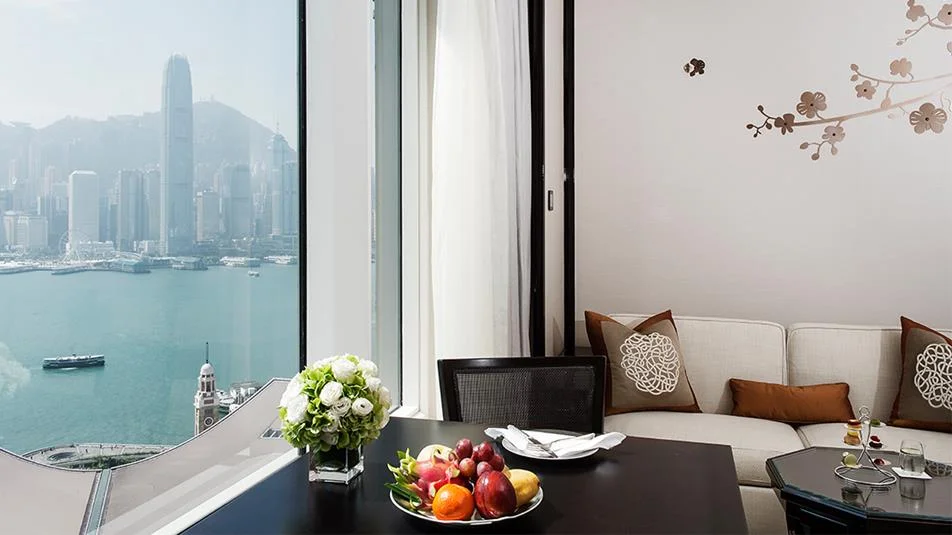 phk-grand-deluxe-harbour-view-room-1074-1.jpg
