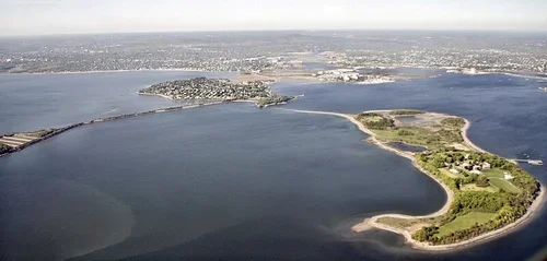 Squantum Elementary School