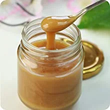 Raw Manuka Honey Coming from New Zealand and created by local honey bees, it’s known to help protect against damage caused by bacteria, assist the body in surface-level healing, and help your body repair tissue, all while nourishing the scalp with a powerful medley of vitamins and nutrients.