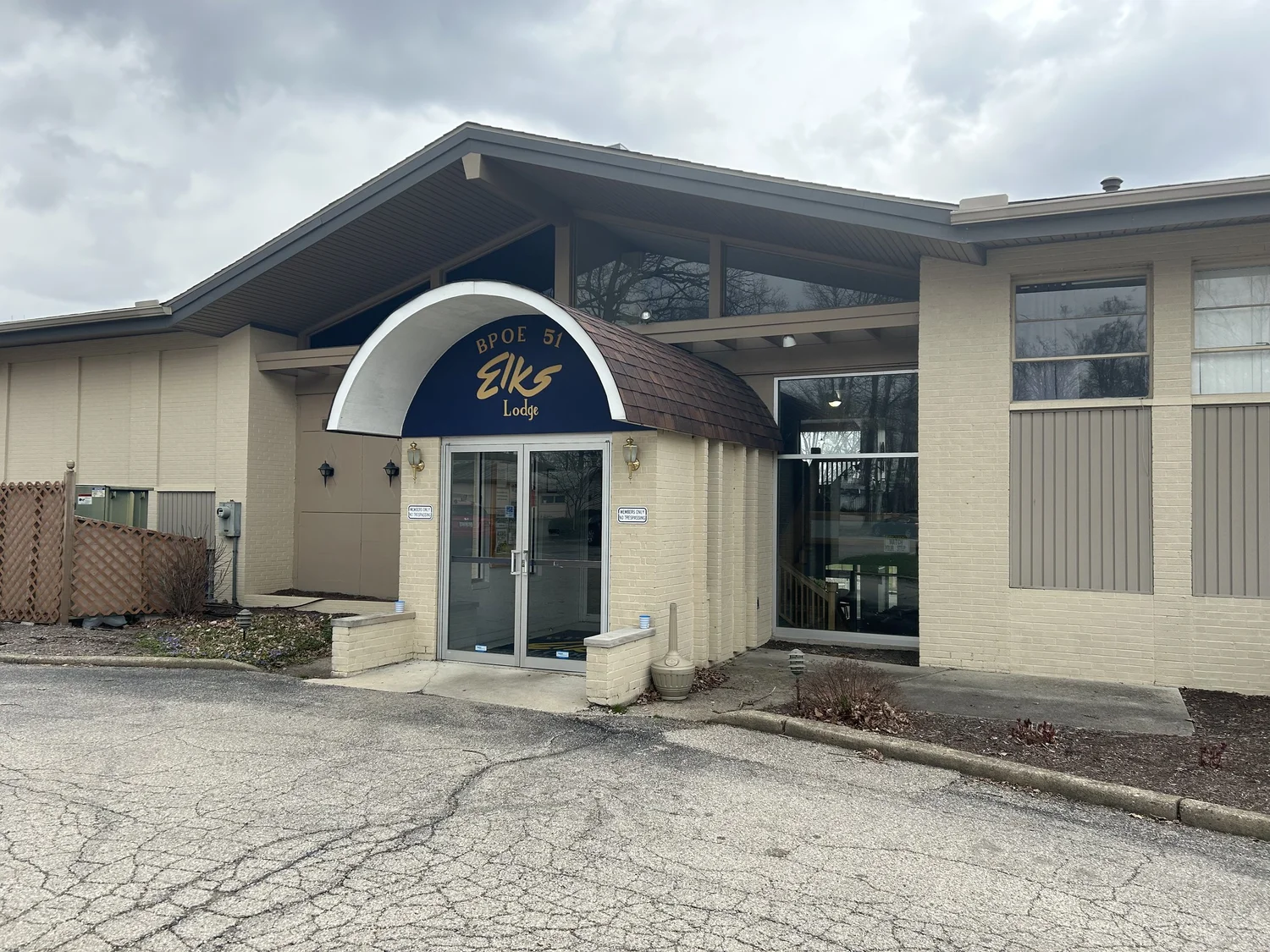Elk Springerville Springfield Elks #51 — Ohio Elks Association