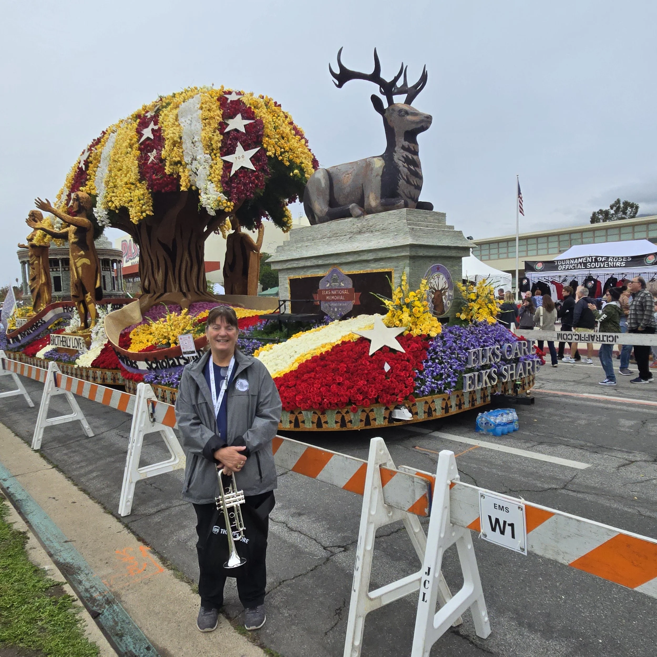 Elks+USA+float+(2) (1).jpg