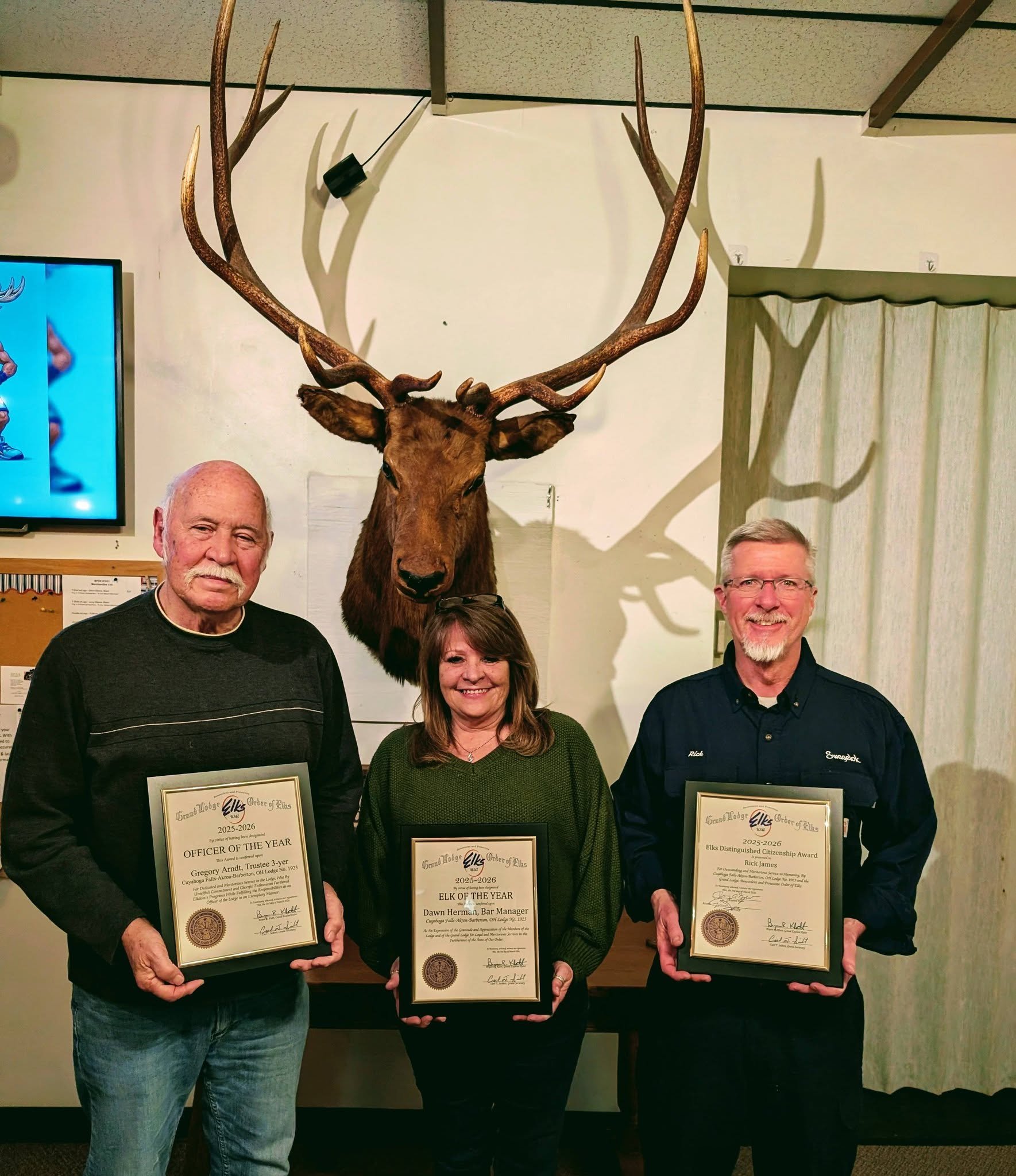 Cuyahoga Falls-Akron-Barberton Elks Lodge #1923 Honors Outstanding Members