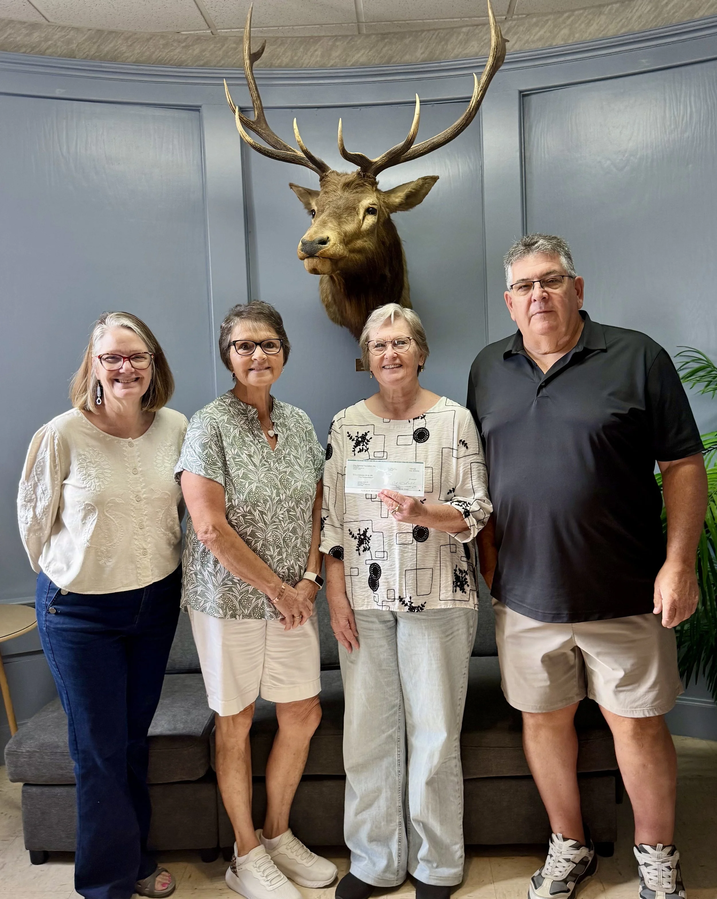 Coshocton Elks Lodge #376 Supports Canal Quilters and Veterans