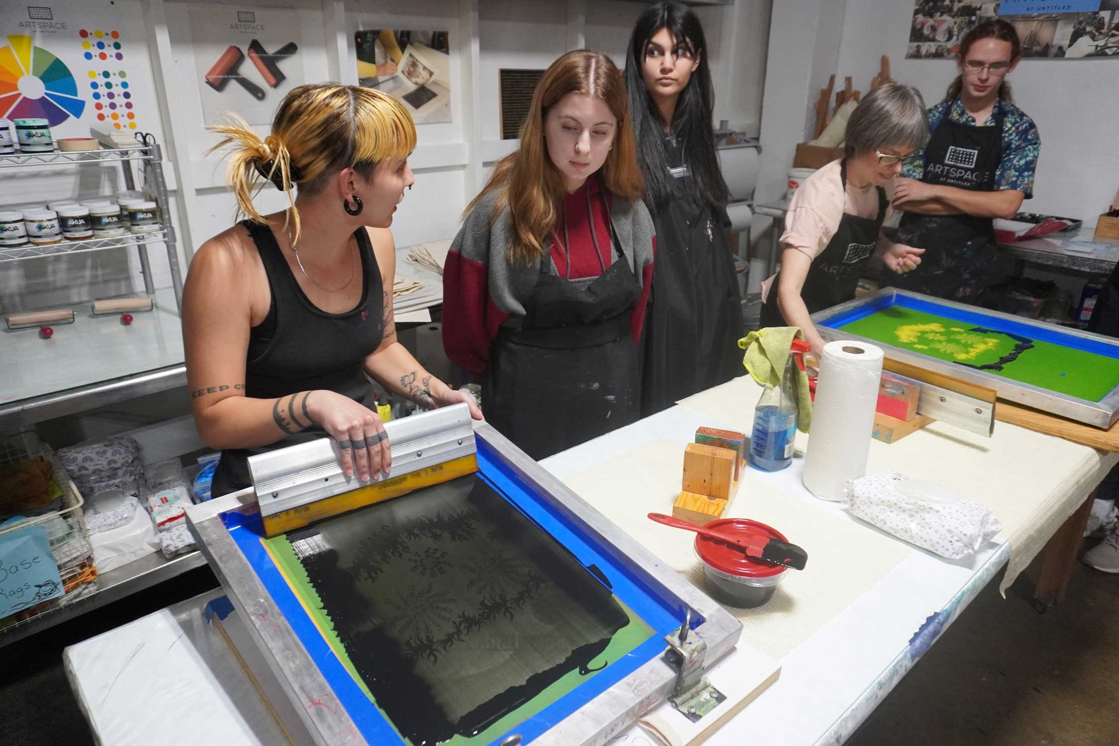 students-serigraph-screenprinting-02.jpg