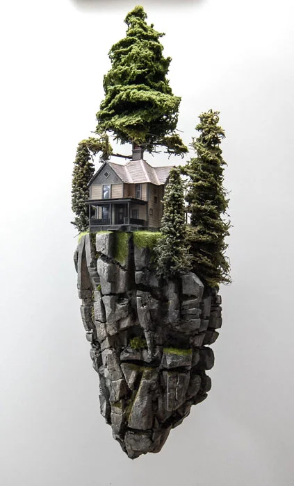 Chris-Austin–I-Don-t-Think-They-Were-Home-2016-sculpture-(mixed-media)-29-x-10-x-11-in.jpg