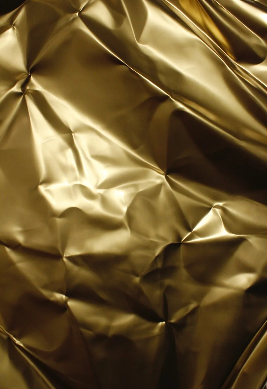  Sébastien Gaudette - Golden Paper - Techniques mixtes sur aluminium sculpté / Mixed media on sculpted aluminum, 2018, 48" x 36" 