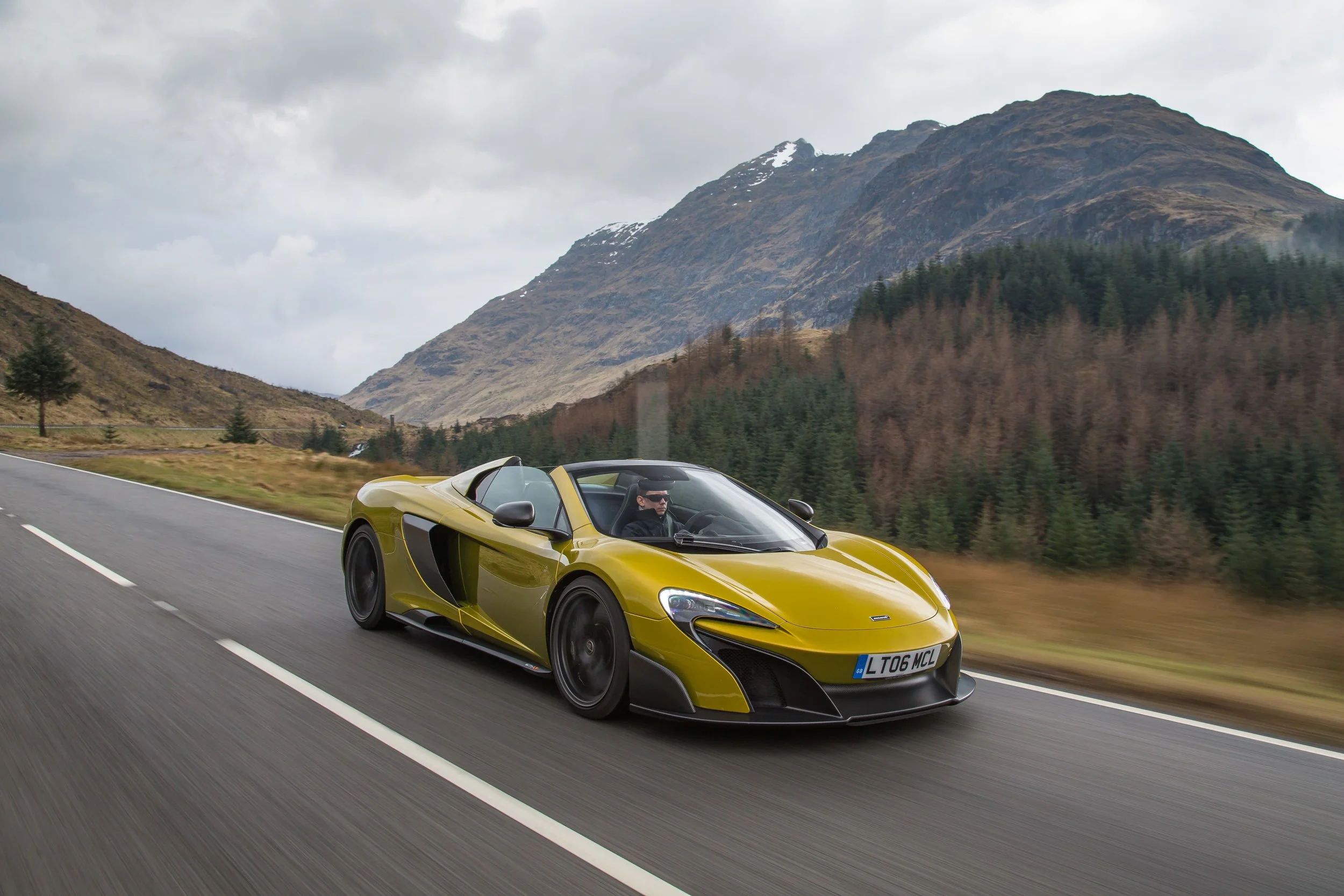 Large-6464-McLaren675LTSpider.jpg