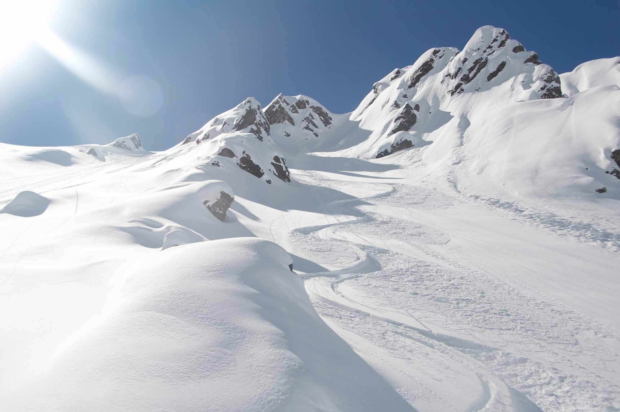 Heli-Ski-Valle-Nevado-10.jpg