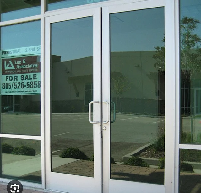 Medium stiles door entrance .clear anodized