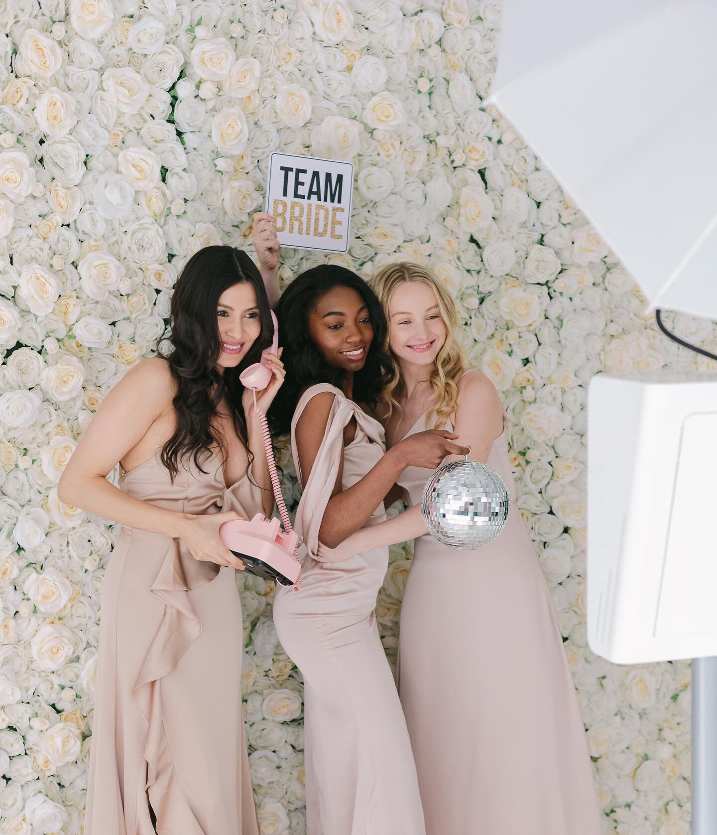 Say YES to the Photo Booth ✨