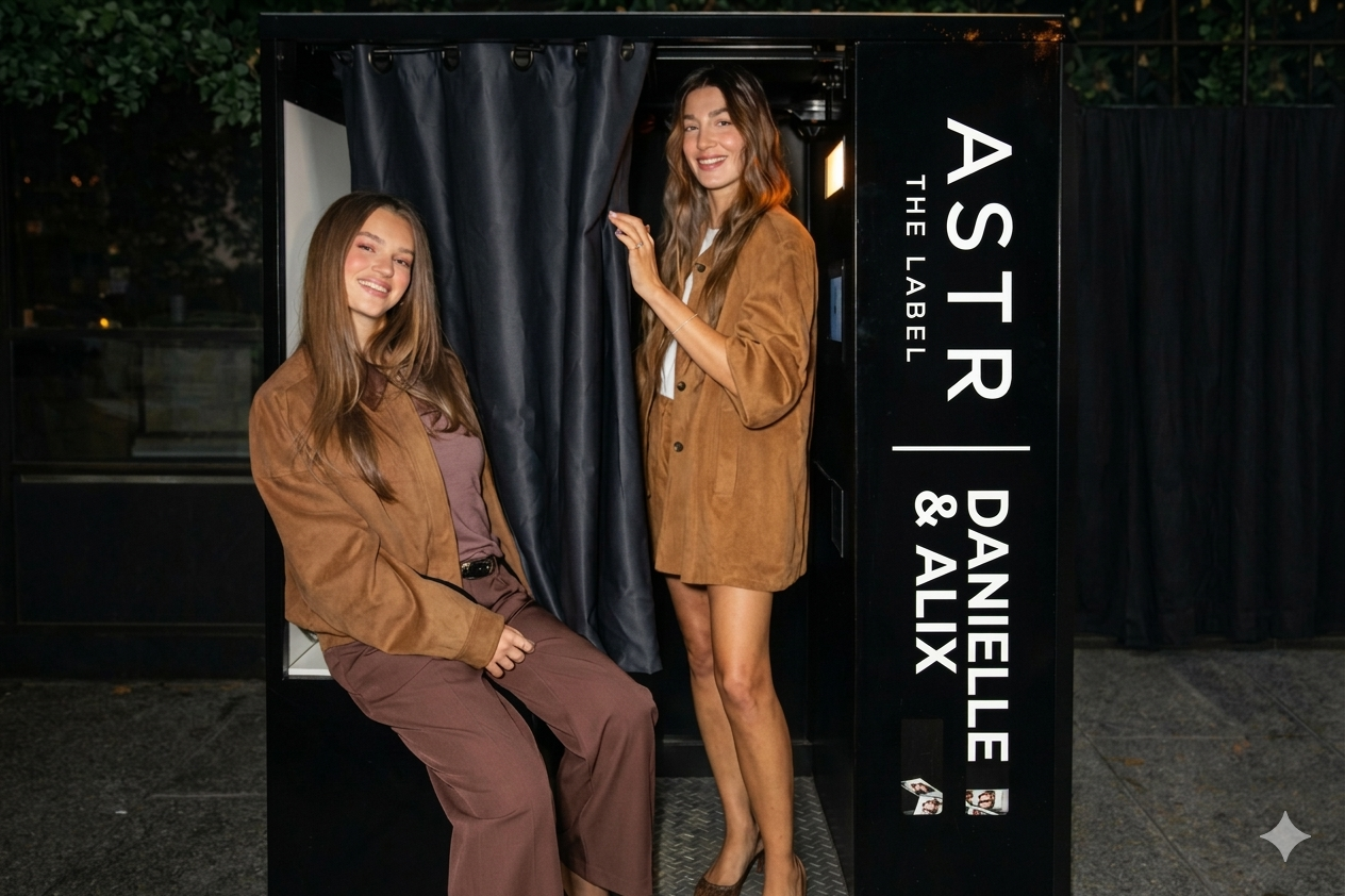 traditional enclosed photo booth for rent nyc.png
