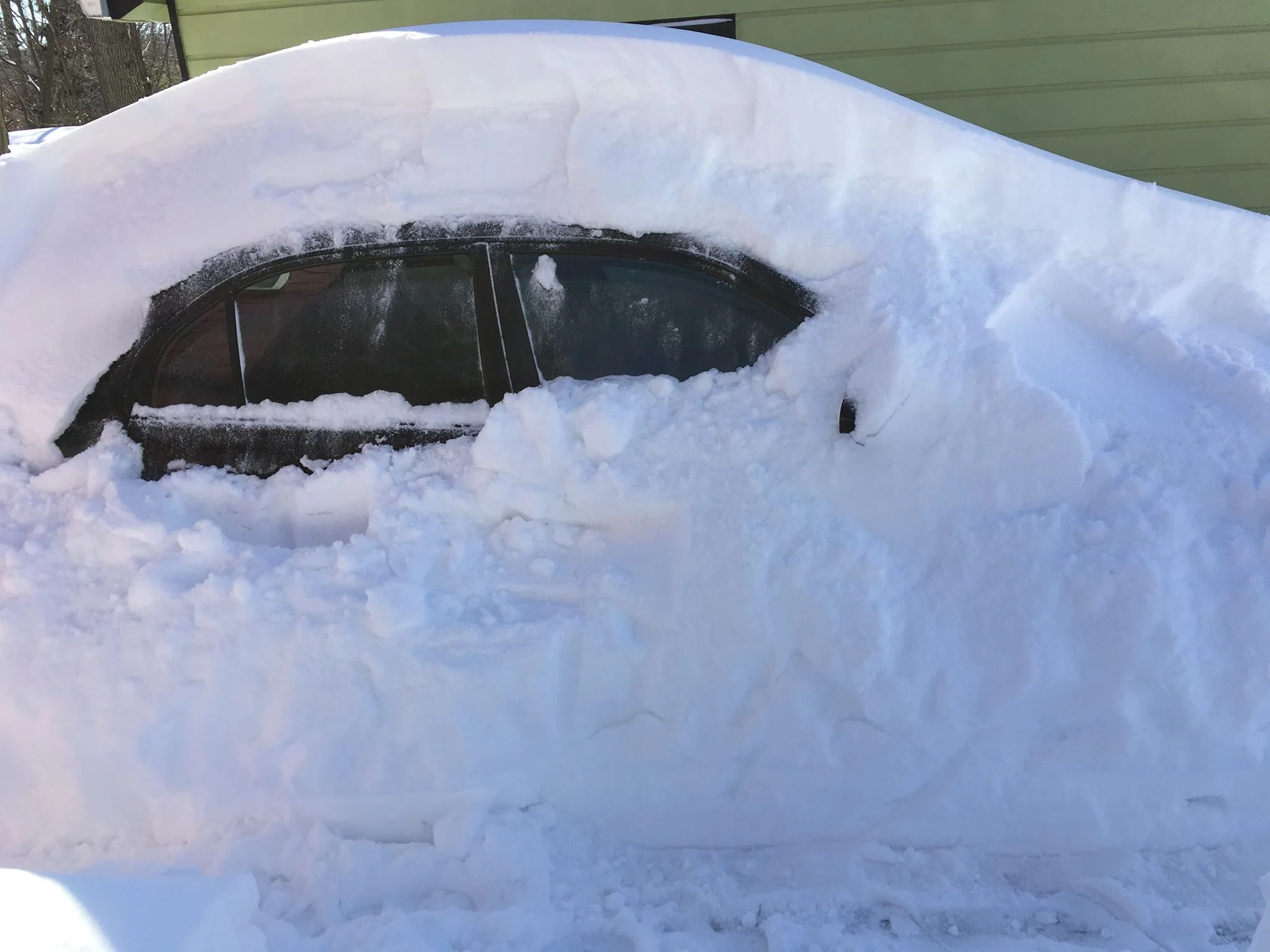 Your first option when you get stuck: Call 911 or dial 0.