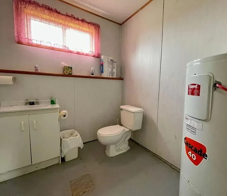 57.JPG