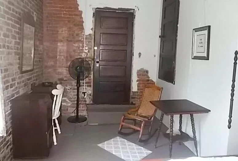 106.JPG
