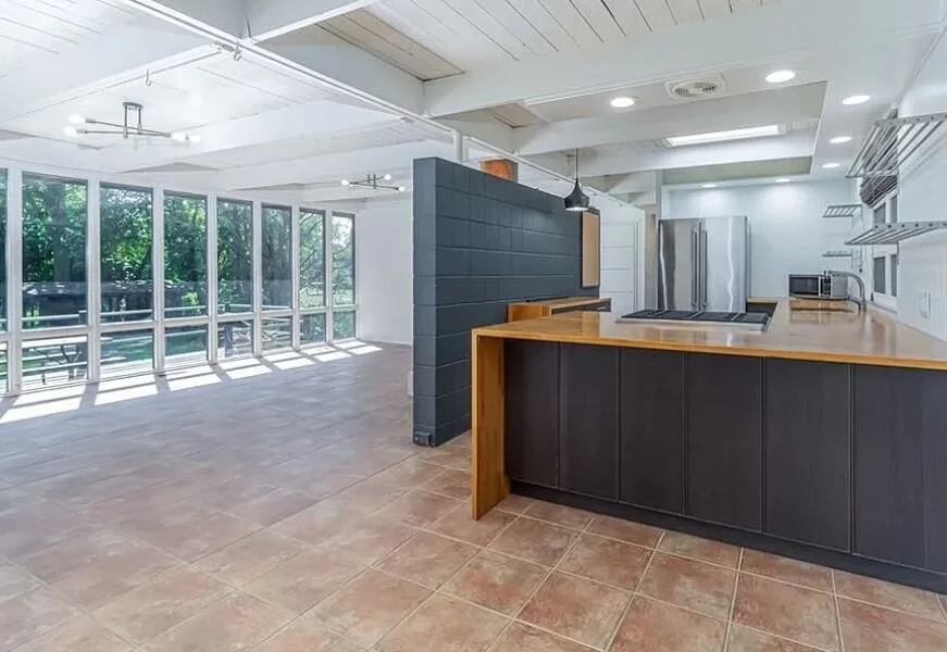 I'll Take My House the Way I Take My Coffee