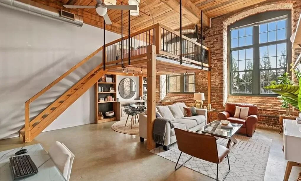 Unique Homes Over $200k