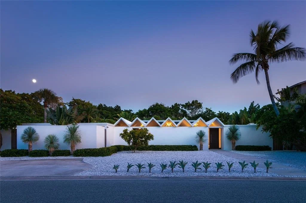 The Zigzag House in Sarasota, FL - $3mil
