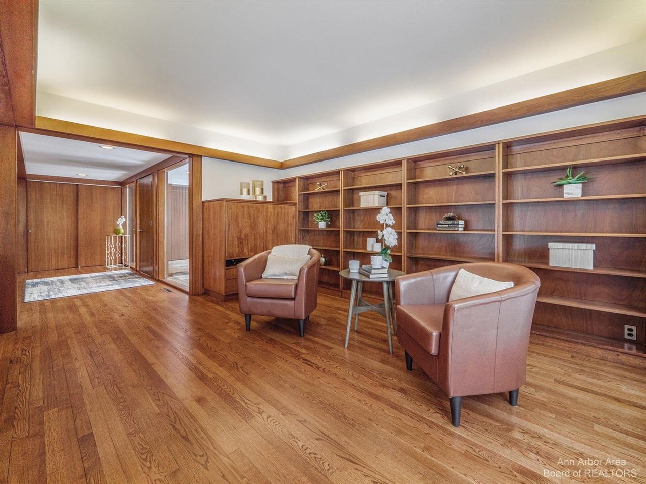 Midcentury Modern in Ann Arbor, MI - $825,000