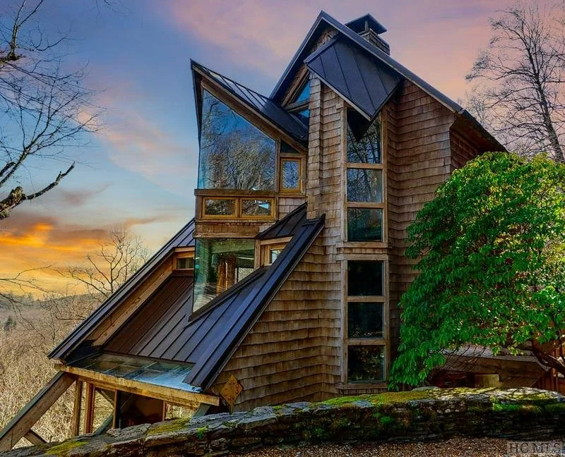 A Jim Fox Design in Highlands, NC - $985,000