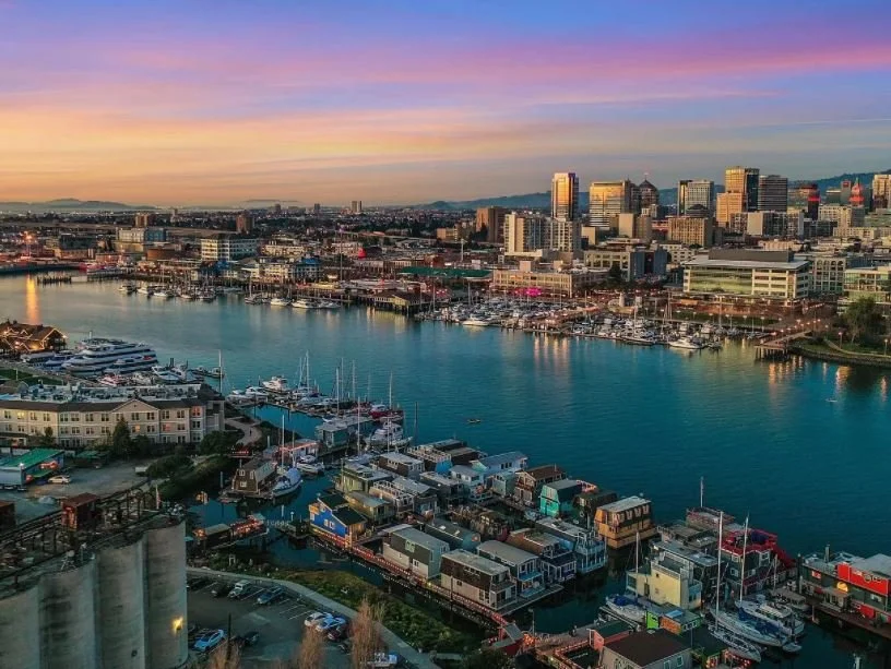 A Floating Home in Alameda, CA - $575,000