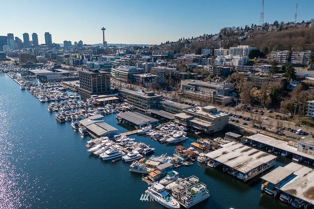 A Floating Home in Seattle, WA - $449,900
