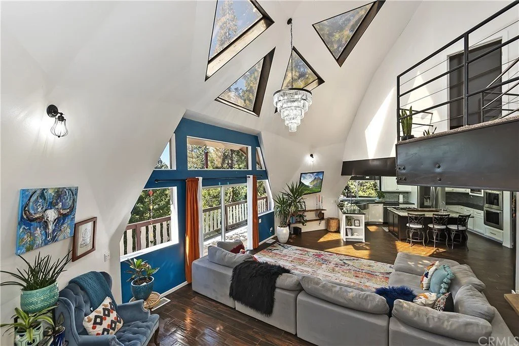 A Dome House in Strawberry Lodge, CA - $649,000