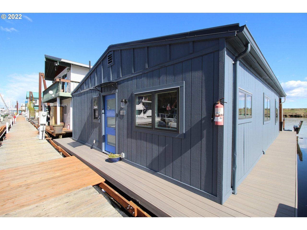 A Floating Home in Portland, OR - $265,000