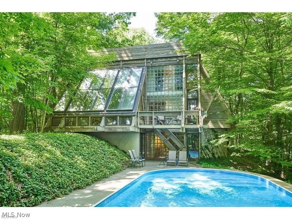 A Dreamy Home in Akron, OH - $475,000