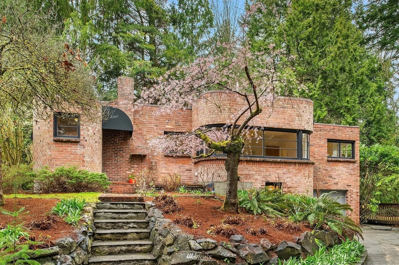 Art Deco in Forest Park, WA - $950,000