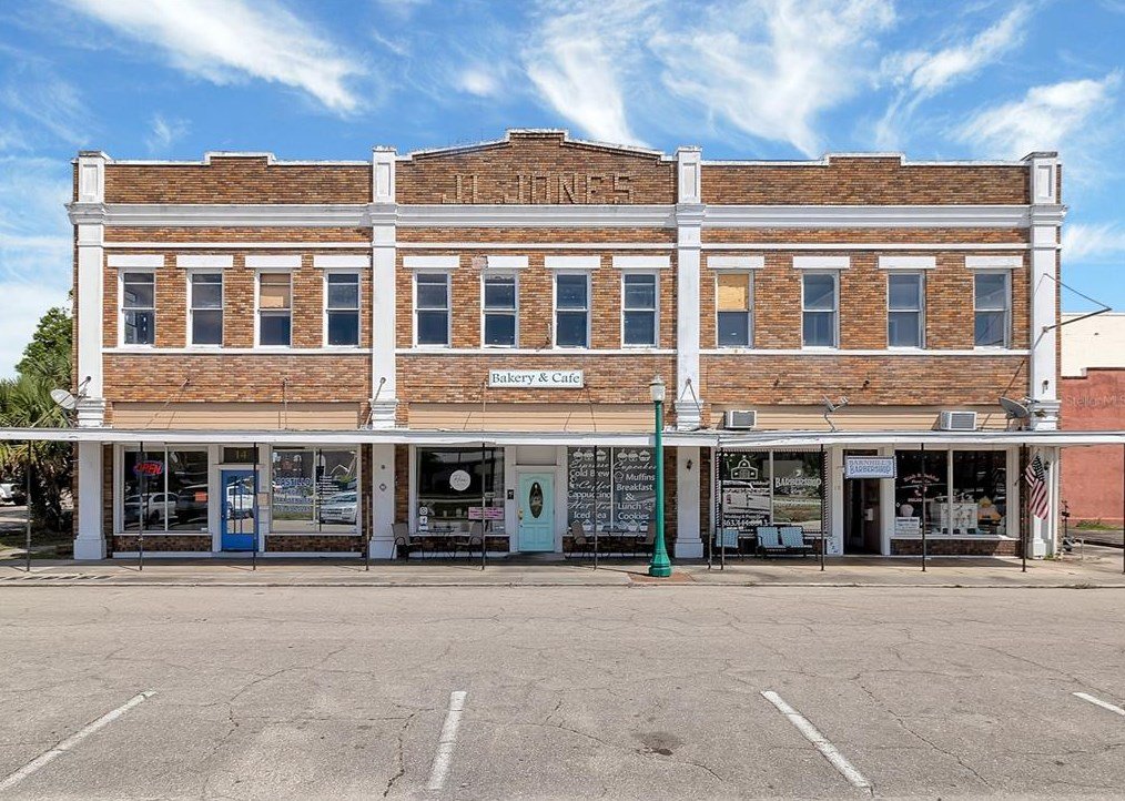 Mixed Use in Arcadia, FL - $525,000