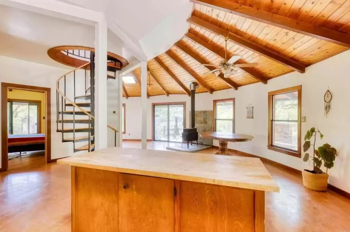 64 Acres in Ukiah, CA - $625,000