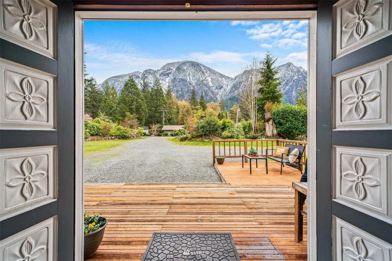 Views in Snoqualmie, WA - $719,000