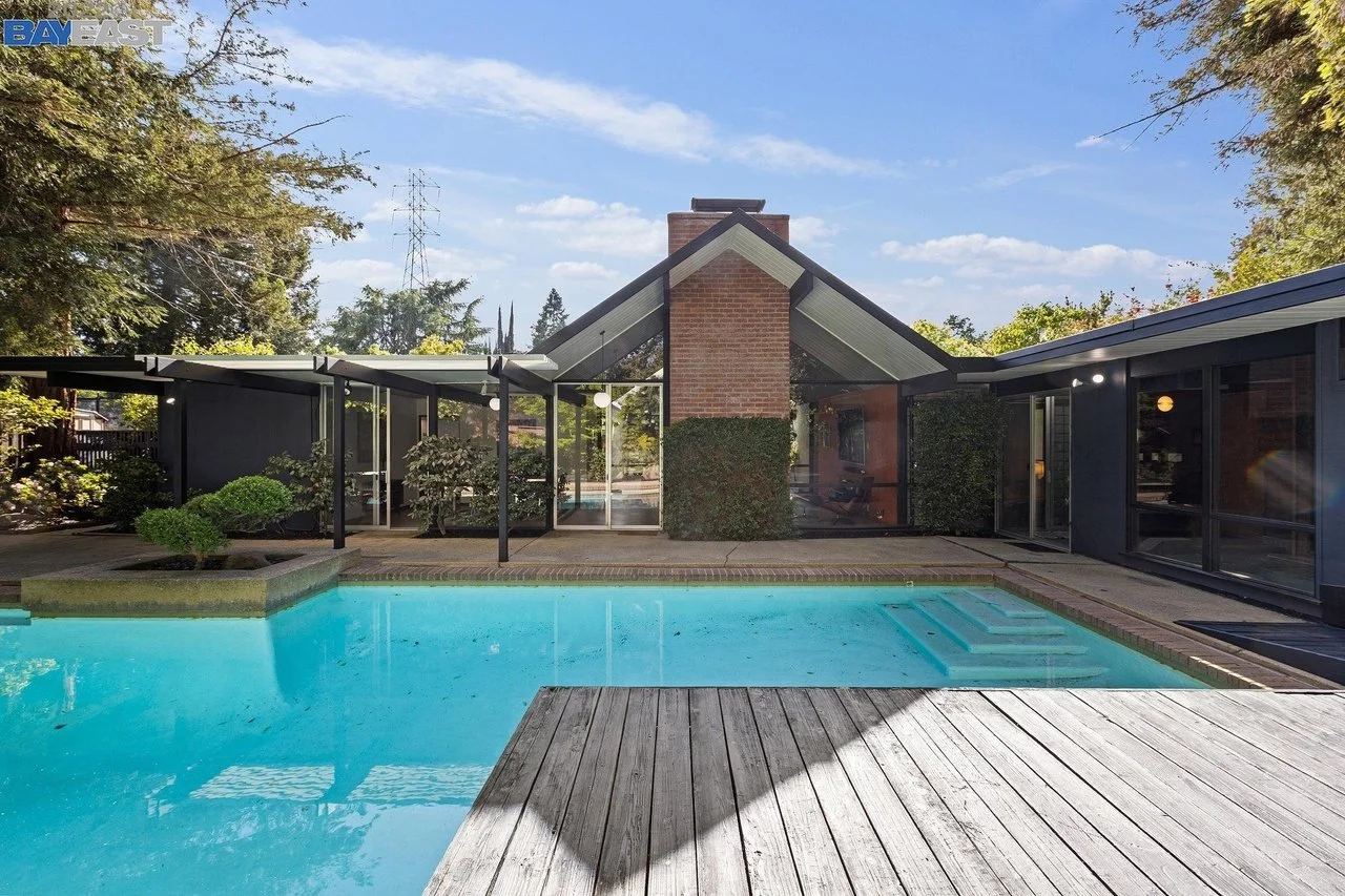 A Claude Oakland Design in Walnut Creek, CA - $2,500,000
