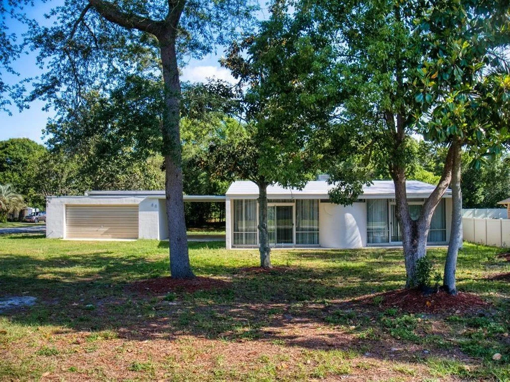 A Contemporary Home in Debary, FL - $310,000