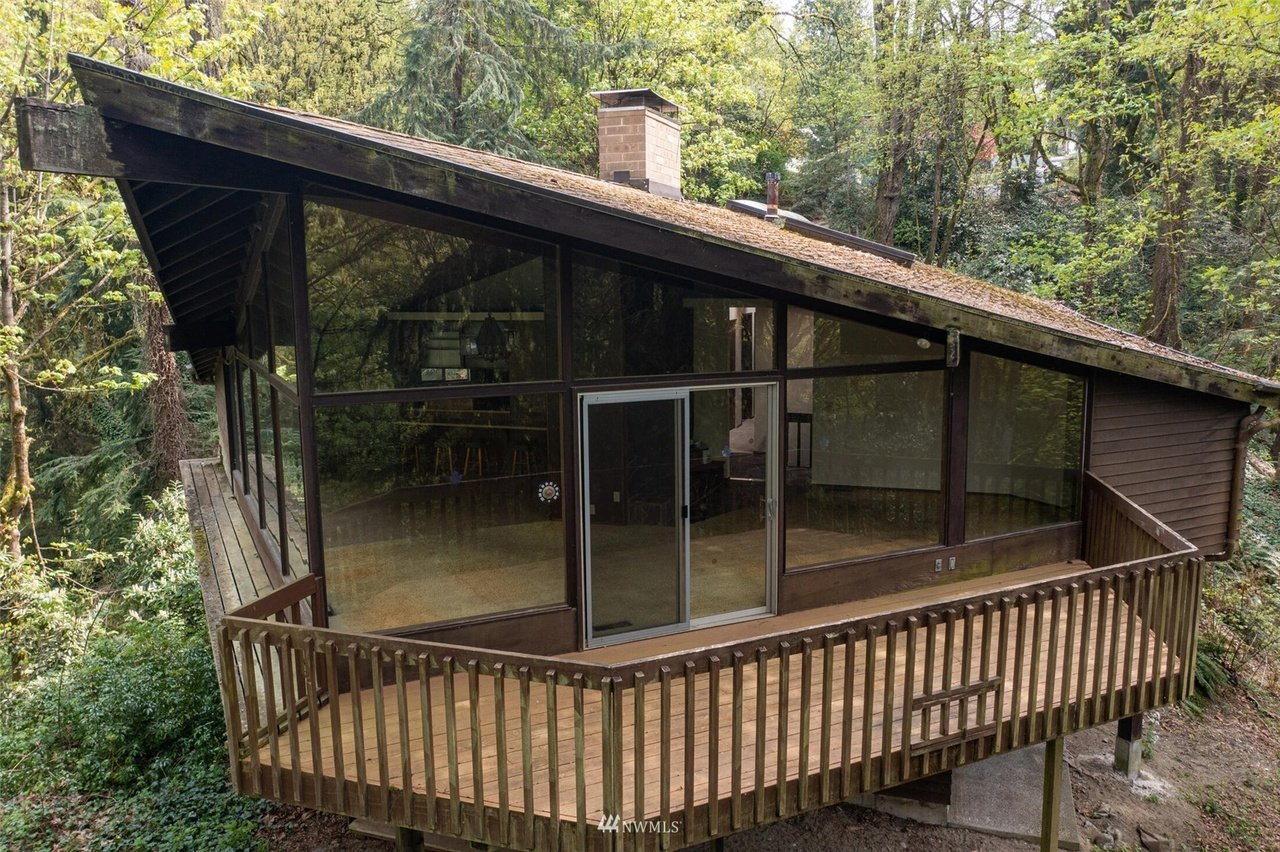 The Arrow House in Burien, WA - $600,000