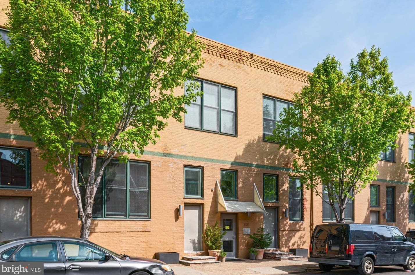 A Loft in the Former Yellow Rock Pottery Factory - $229,900