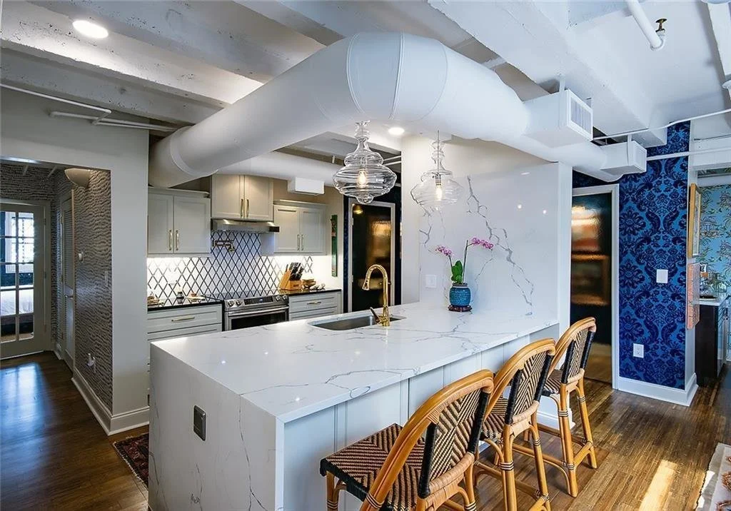A Condo in Atlanta's 1st Completed Art Deco Skyscraper