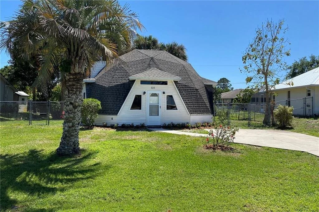 A Dome House in Sebastian, FL - $229,000