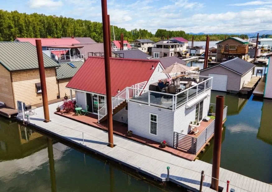 A Floating Home in Portland, OR - $219,000