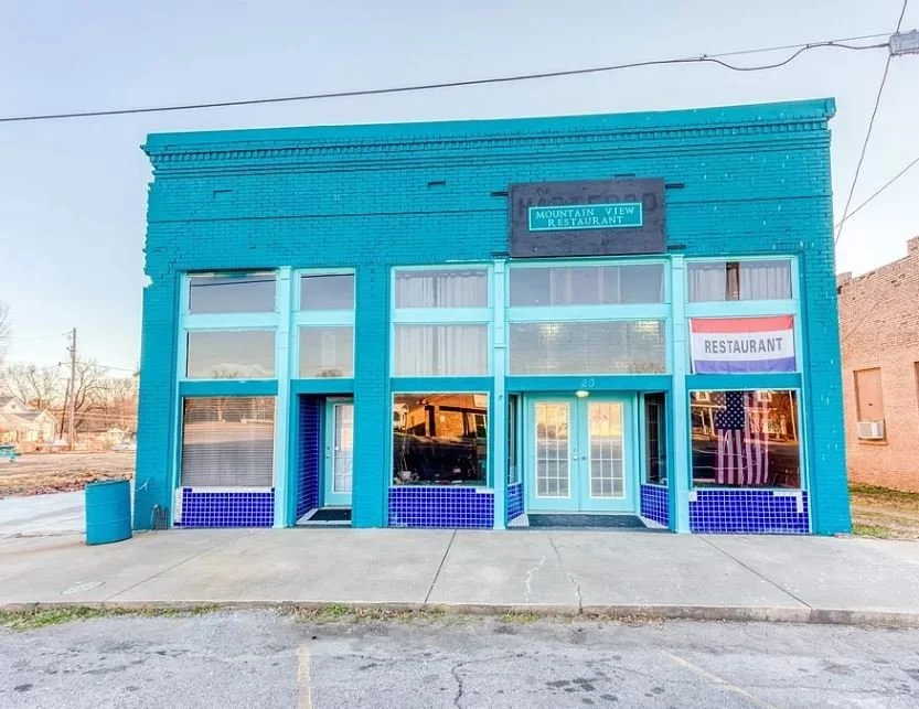 A Restaurant in Hartford, AR - $170,000